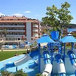 Hotel Garbi Park & Aquasplash 4*