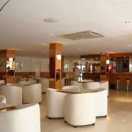Hotel Garbi Park & Aquasplash