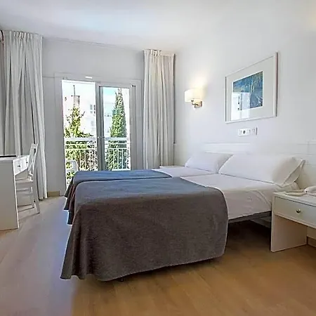 Hotel Garbi Park & Aquasplash