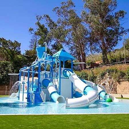 Garbi Park & Aquasplash Szálloda 4*