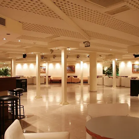 Garbi Park & Aquasplash 4*