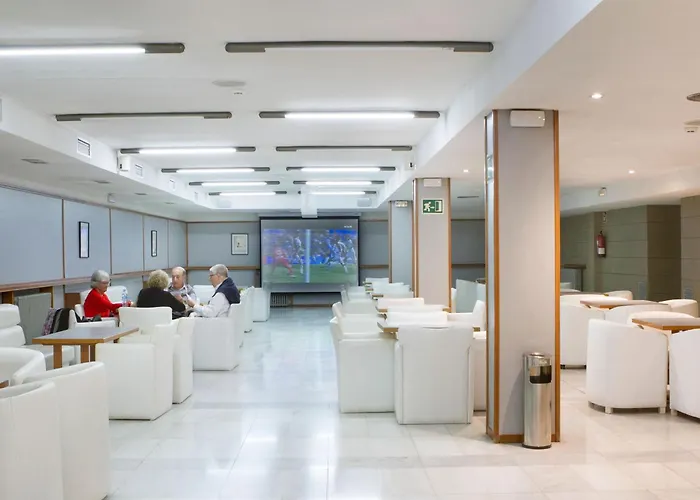 Hotel Garbi Park & Aquasplash 4*