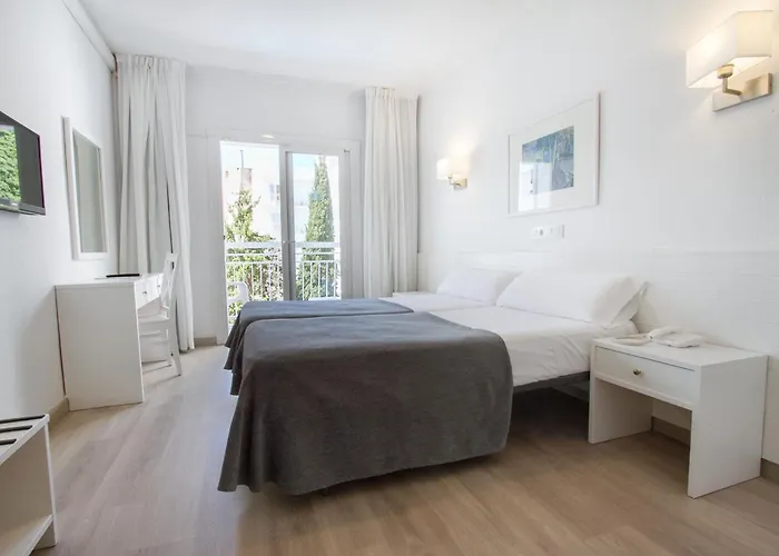 Garbi Park & Aquasplash יורט דה מאר