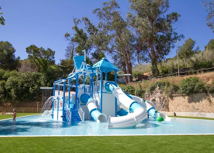 فندق Garbi Park & Aquasplash