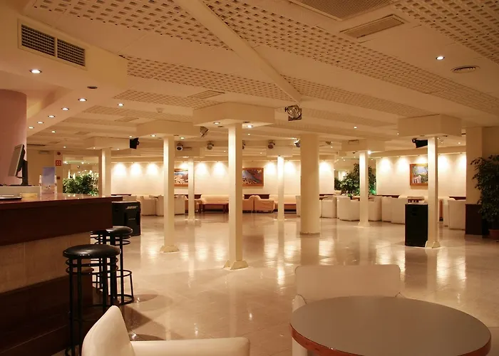 Garbi Park & Aquasplash 4*