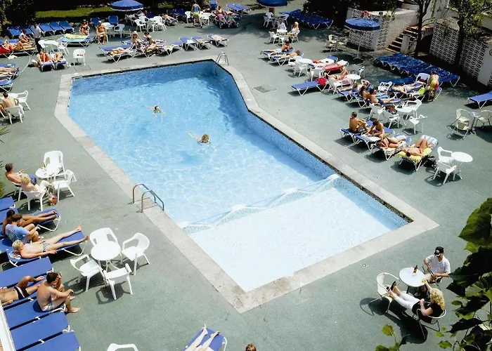 Szálloda Garbi Park & Aquasplash Lloret de Mar