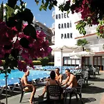Szálloda Garbi Park & Aquasplash Lloret de Mar
