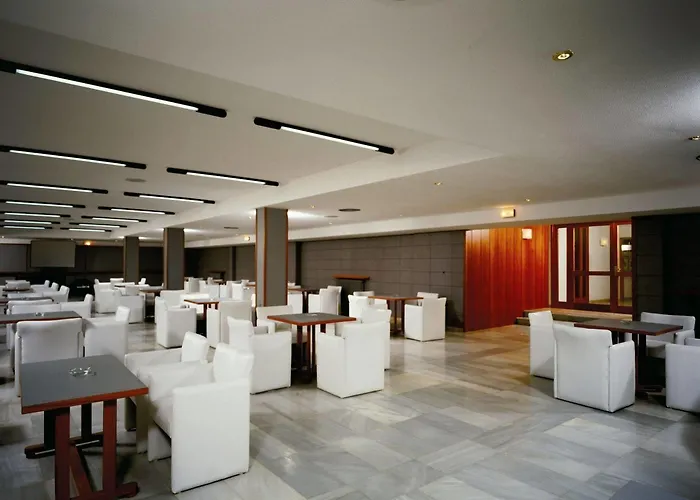 Garbi Park & Aquasplash 滨海略雷特