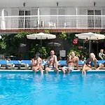 Garbi Park & Aquasplash Hotel Lloret de Mar