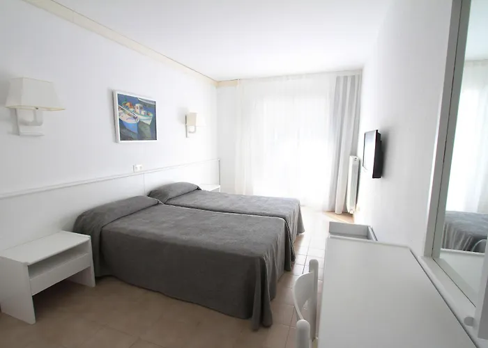 Garbi Park & Aquasplash Hotel